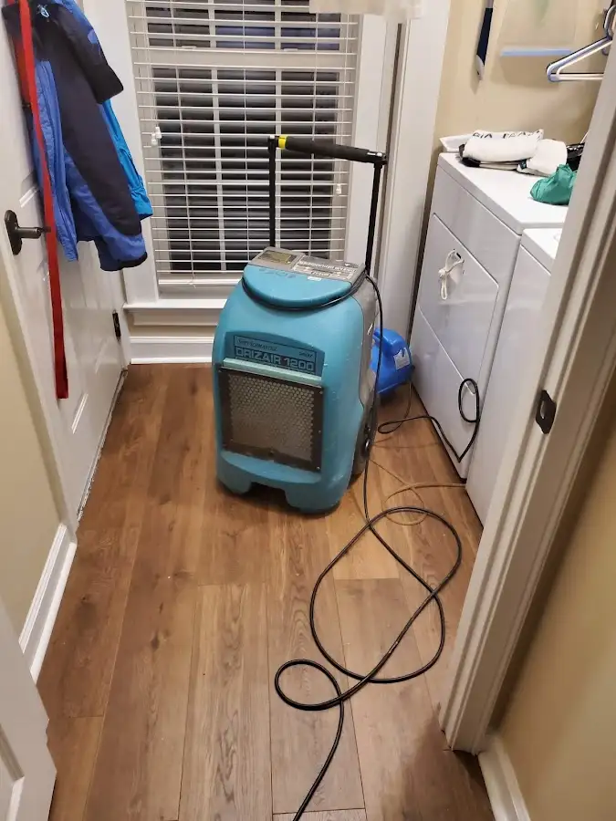 Commercial dehumidifier deployed for Crawl Space Restoration in Redding